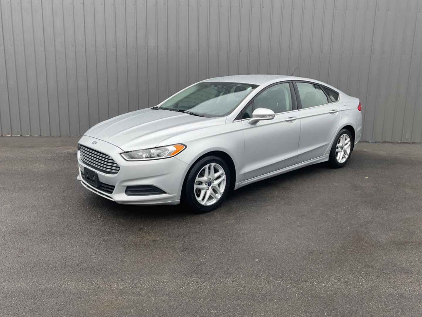 2016 Ford Fusion SE's photo