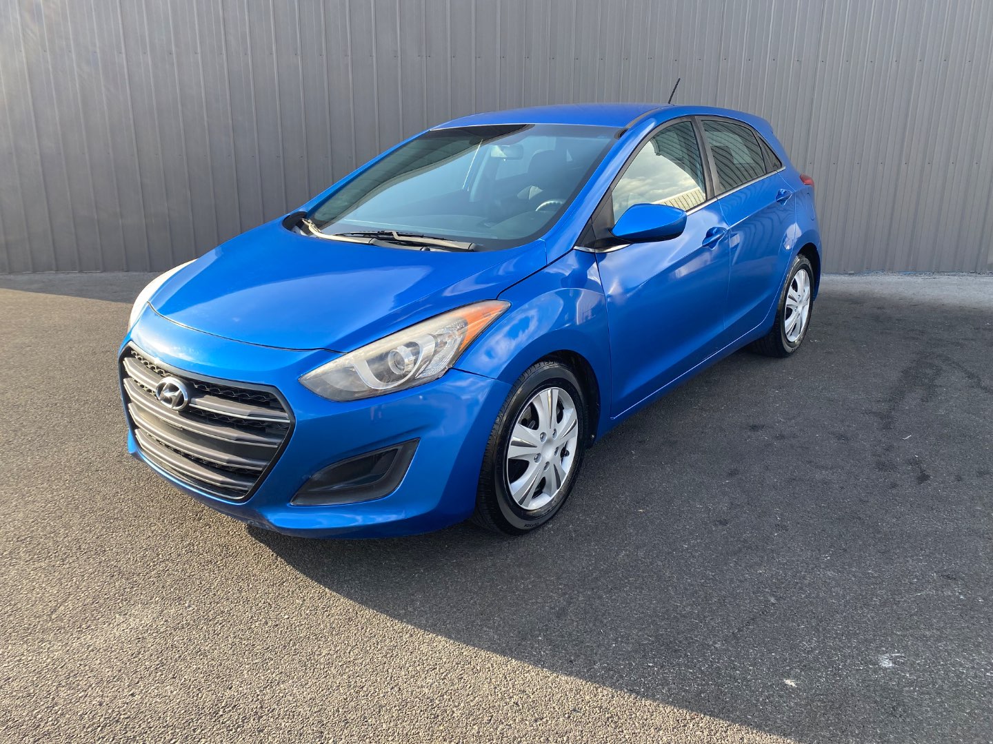 2017 Hyundai Elantra GT GT's photo