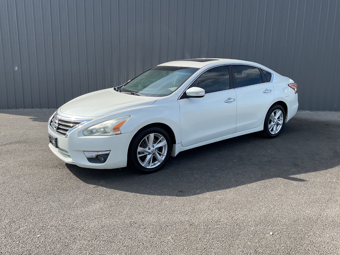 2015 Nissan Altima SV's photo