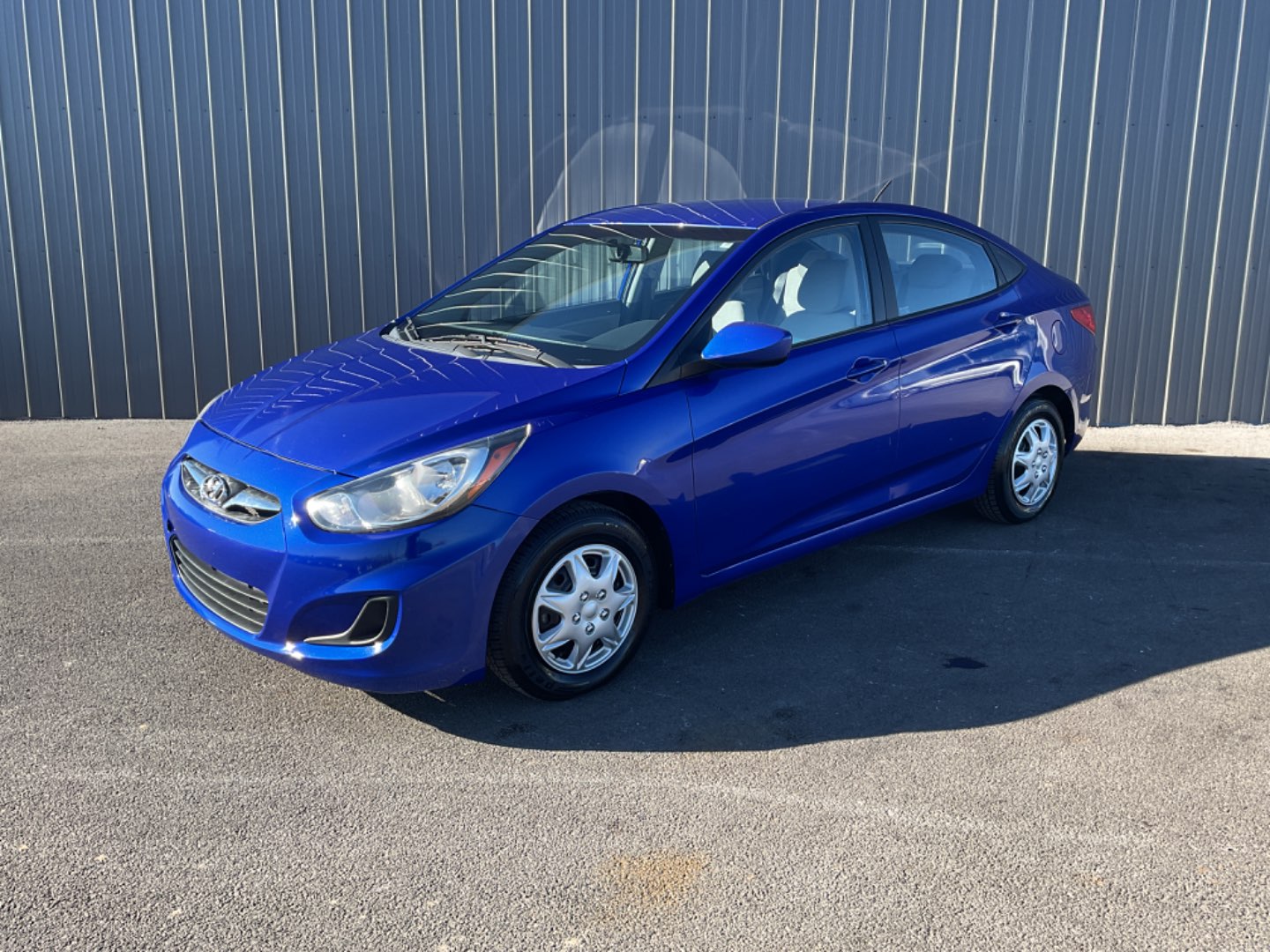 2014 Hyundai Accent GLS 4-Door 6-Speed Manual's photo