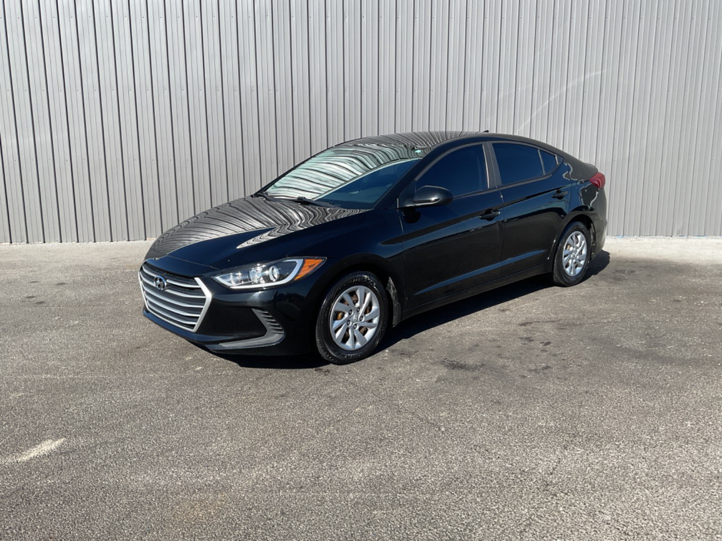 2017 Hyundai Elantra SE's photo