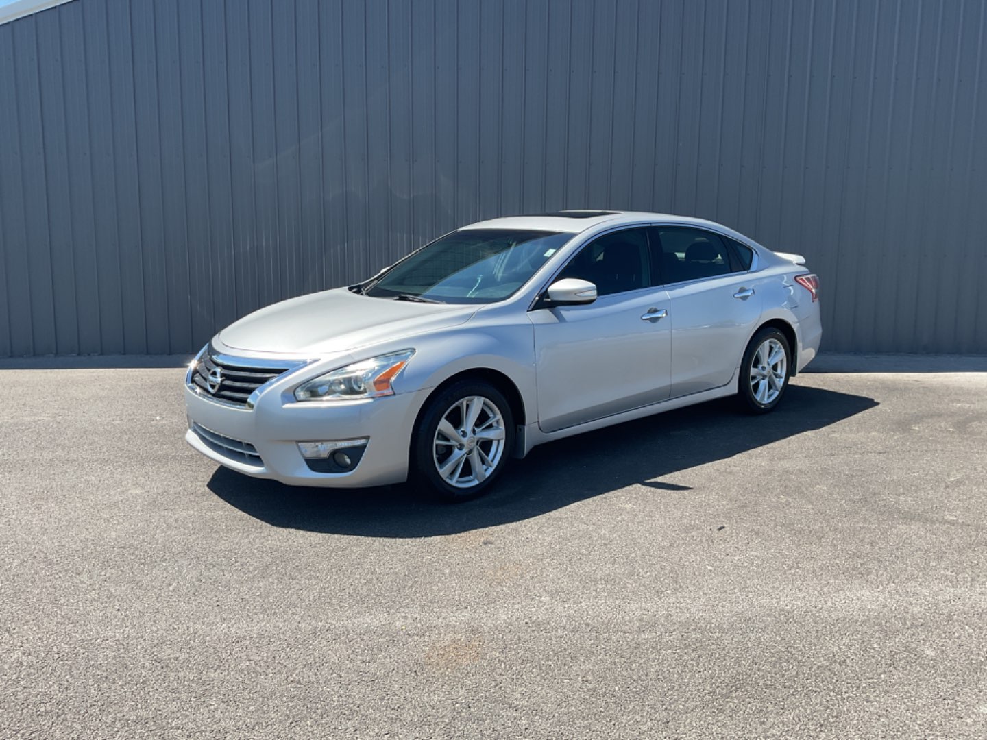 2013 Nissan Altima Sedan's photo