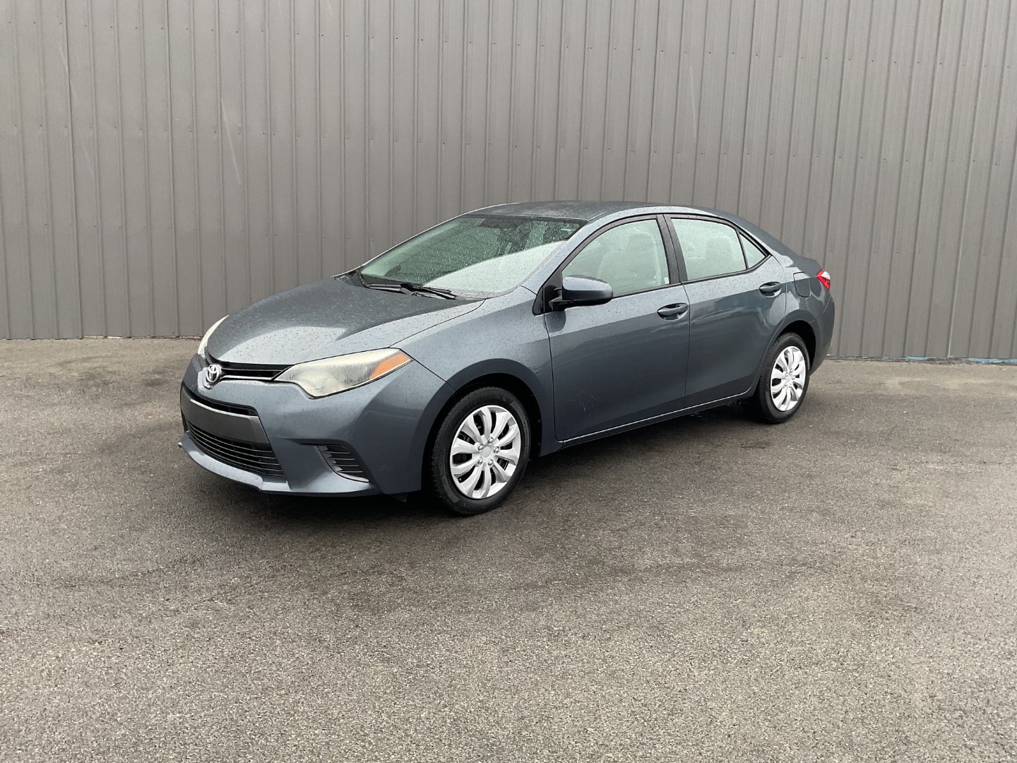 2015 Toyota Corolla LE's photo