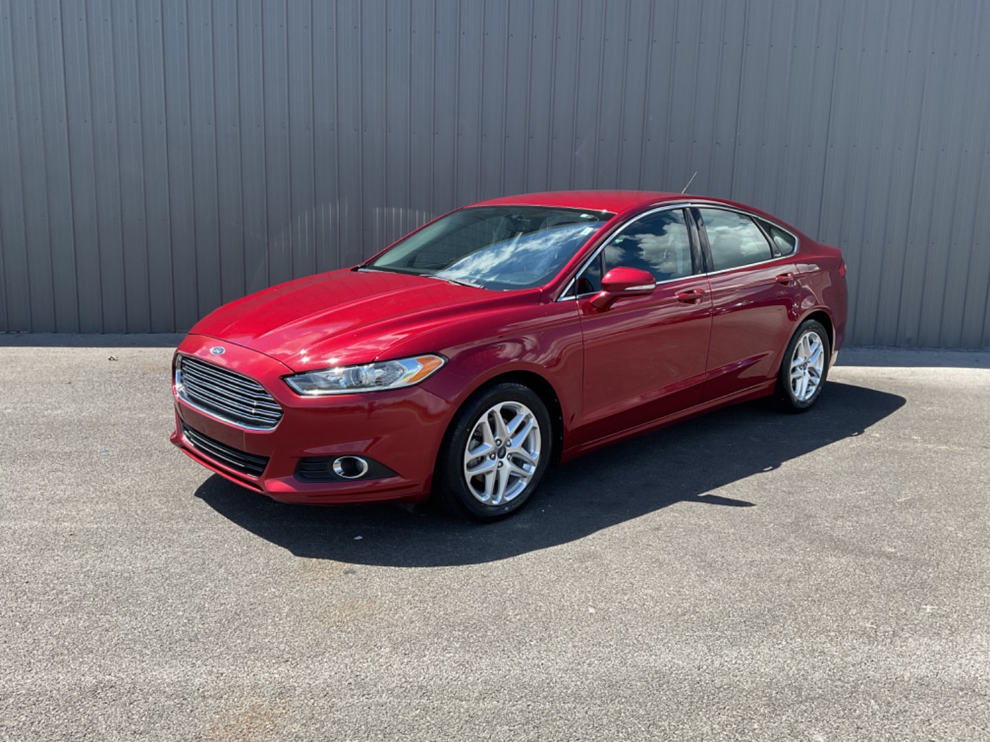 2013 Ford Fusion SE's photo