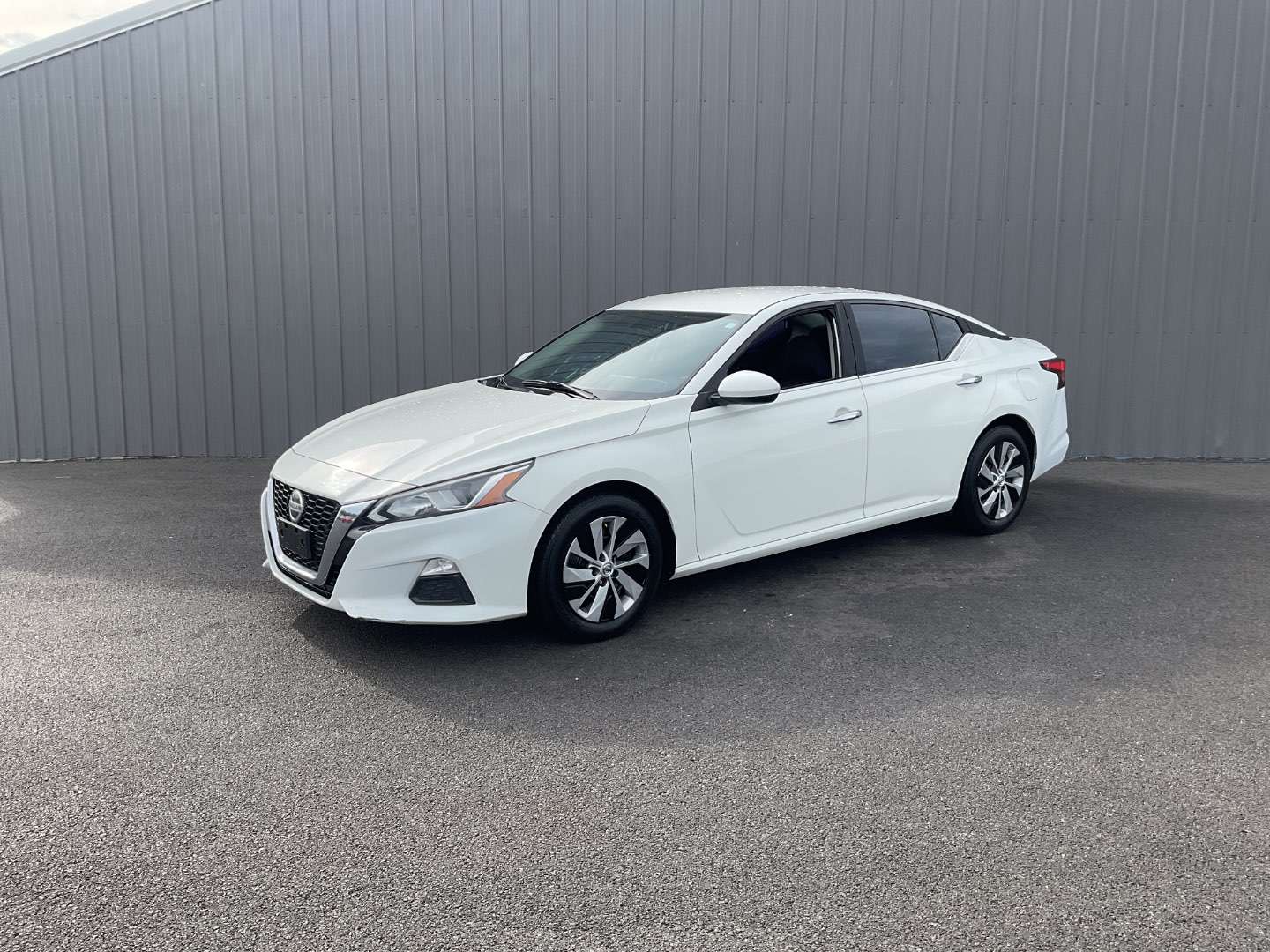 2020 Nissan Altima S's photo