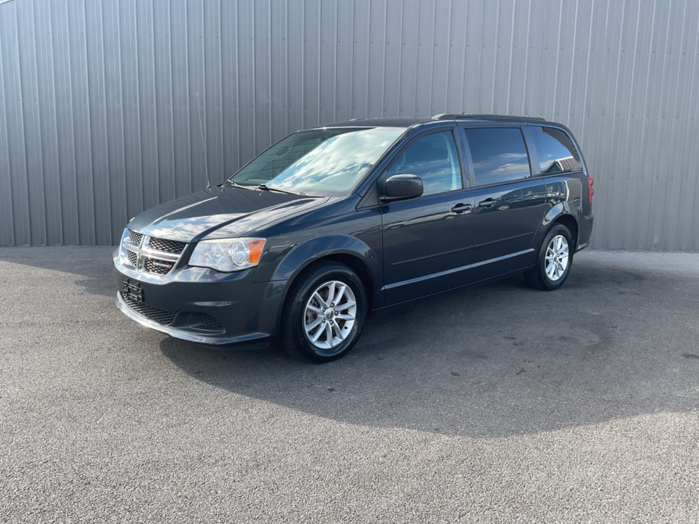 2013 Dodge Grand Caravan SXT's photo
