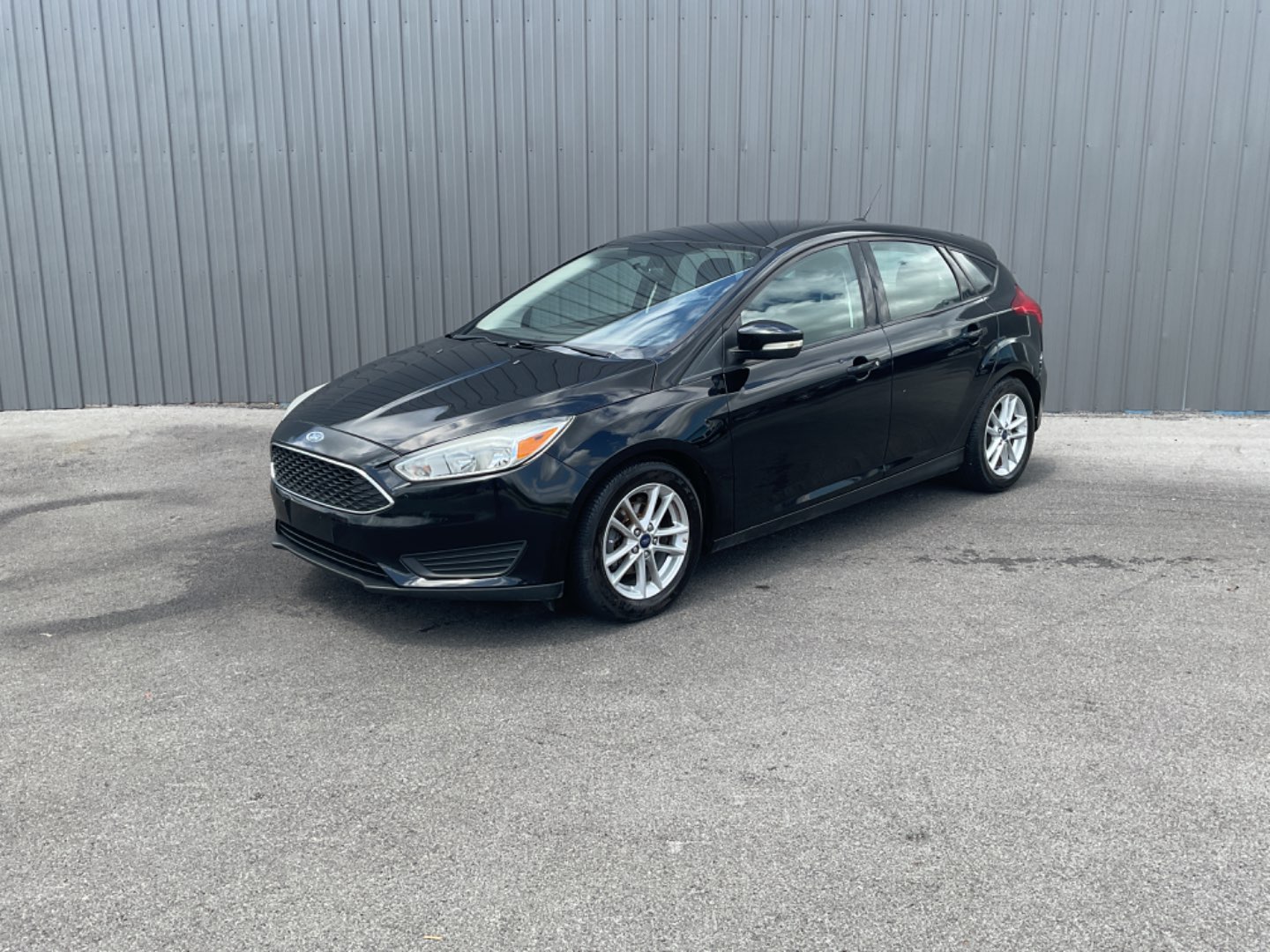 2016 Ford Focus 5 Door Hatch SE's photo