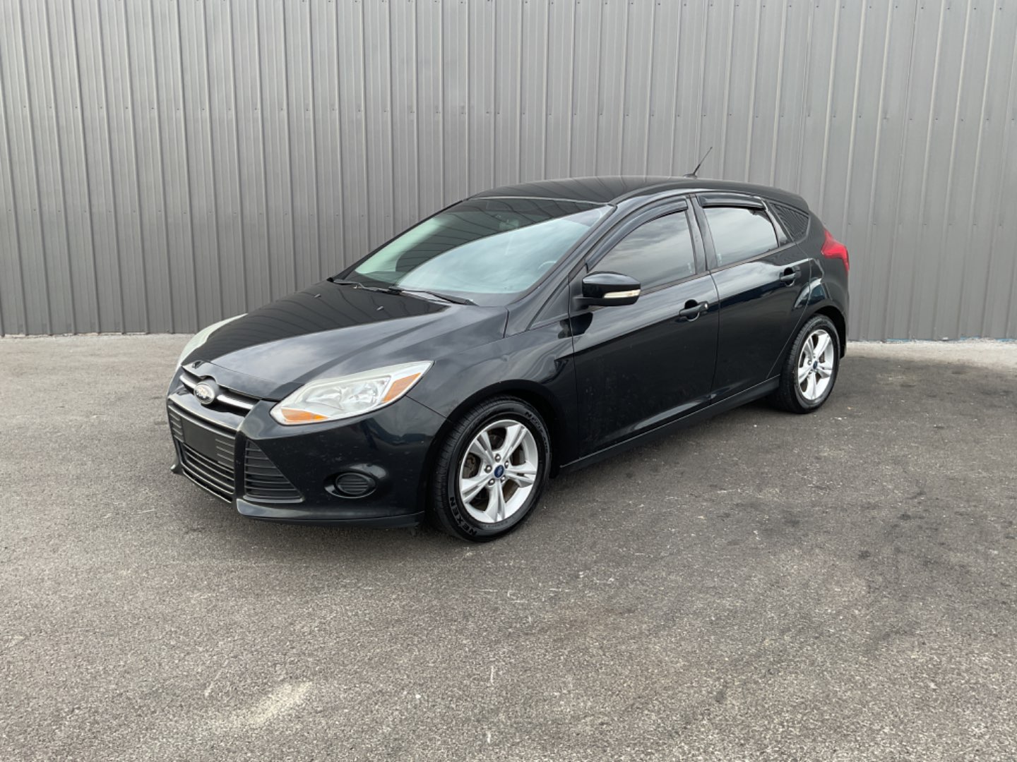2013 Ford Focus 5 Door Hatch SE's photo