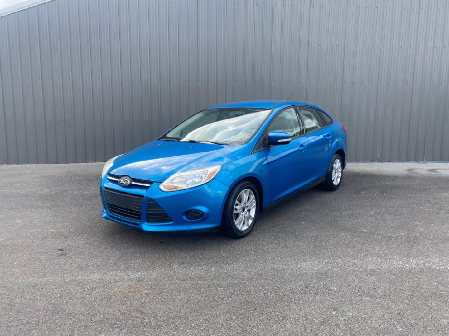 2013 Ford Focus Sedan SE's photo