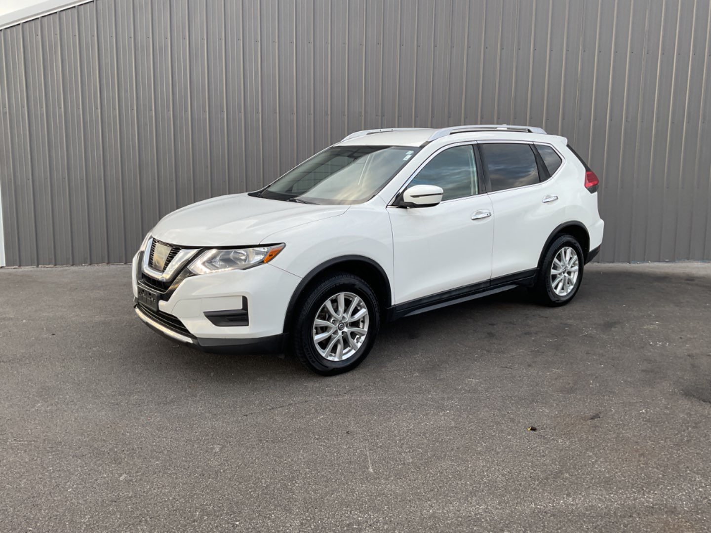 2017 Nissan Rogue SV AWD's photo