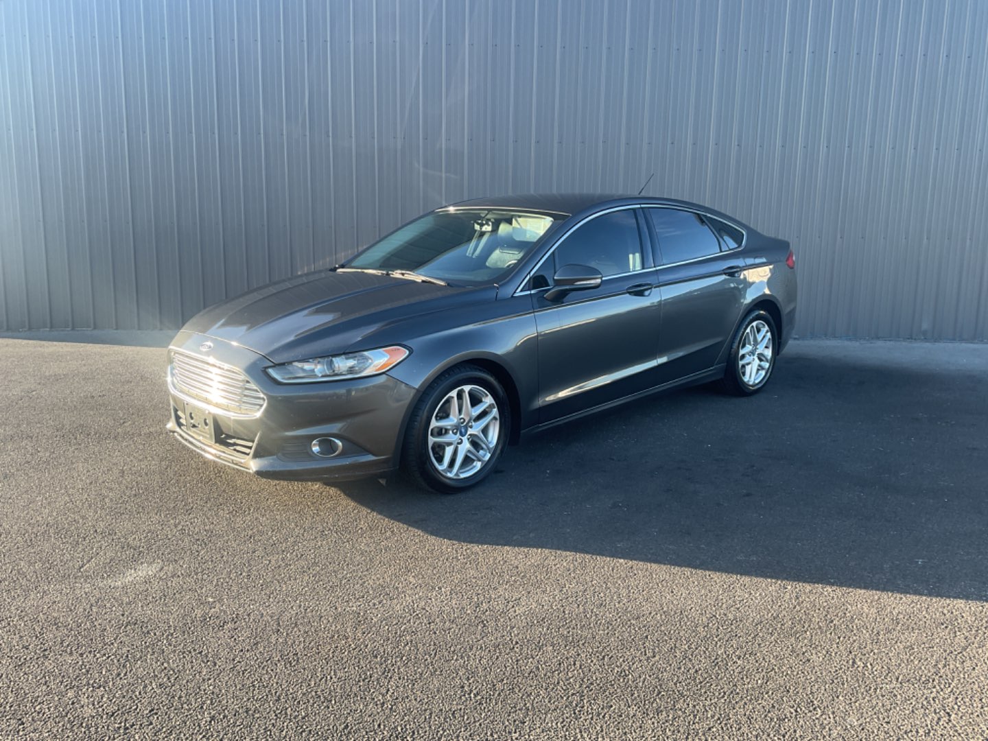 2015 Ford Fusion SE FWD's photo