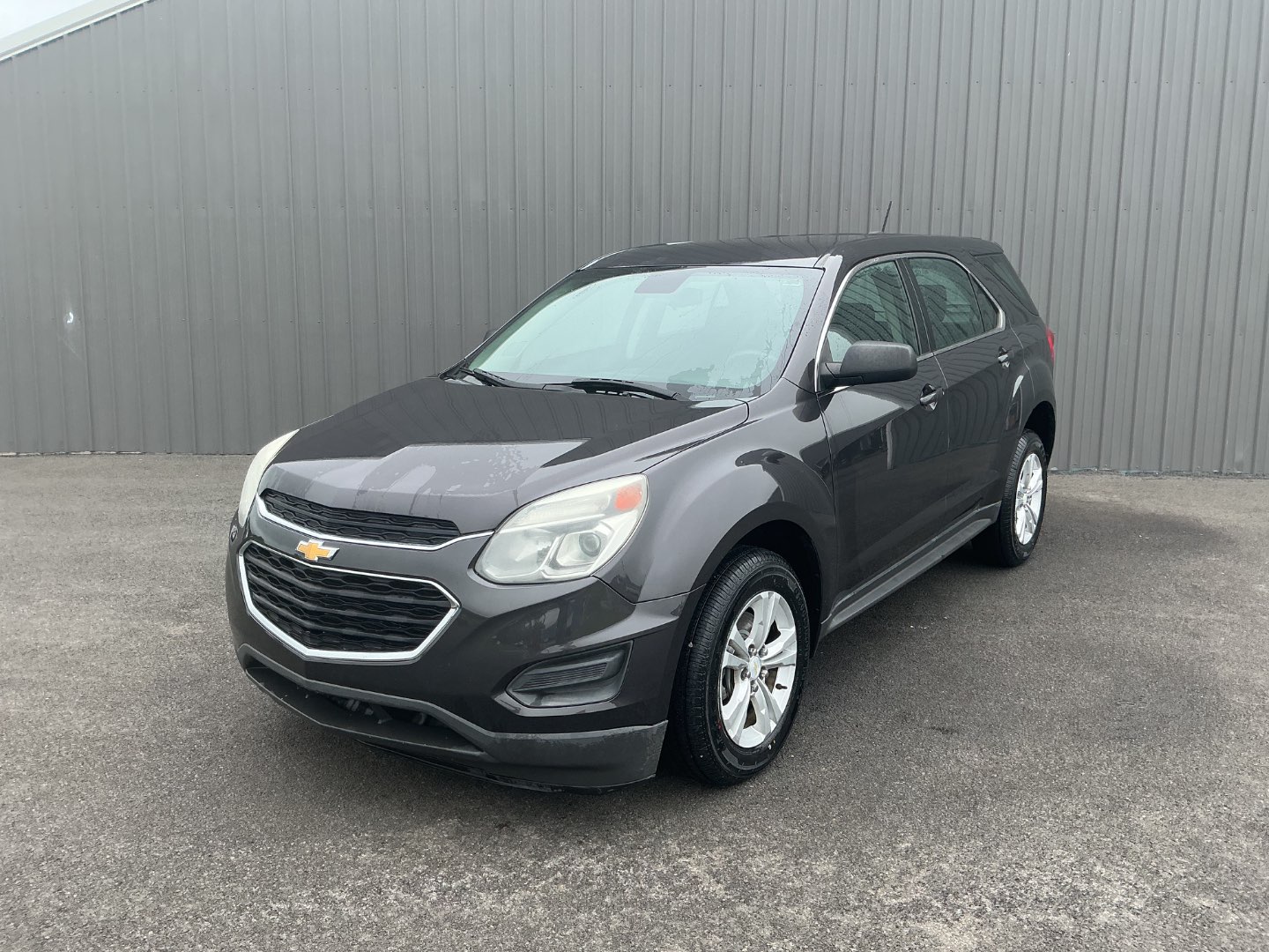 2016 Chevrolet Equinox LS's photo