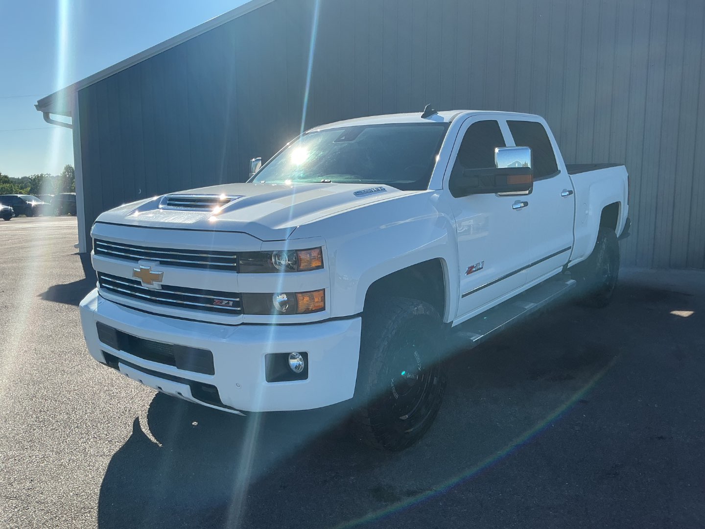 2019 Chevrolet Silverado HD LTZ 4WD Crew Cab Standard Box's photo